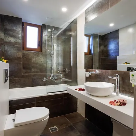 Harkia Villas *